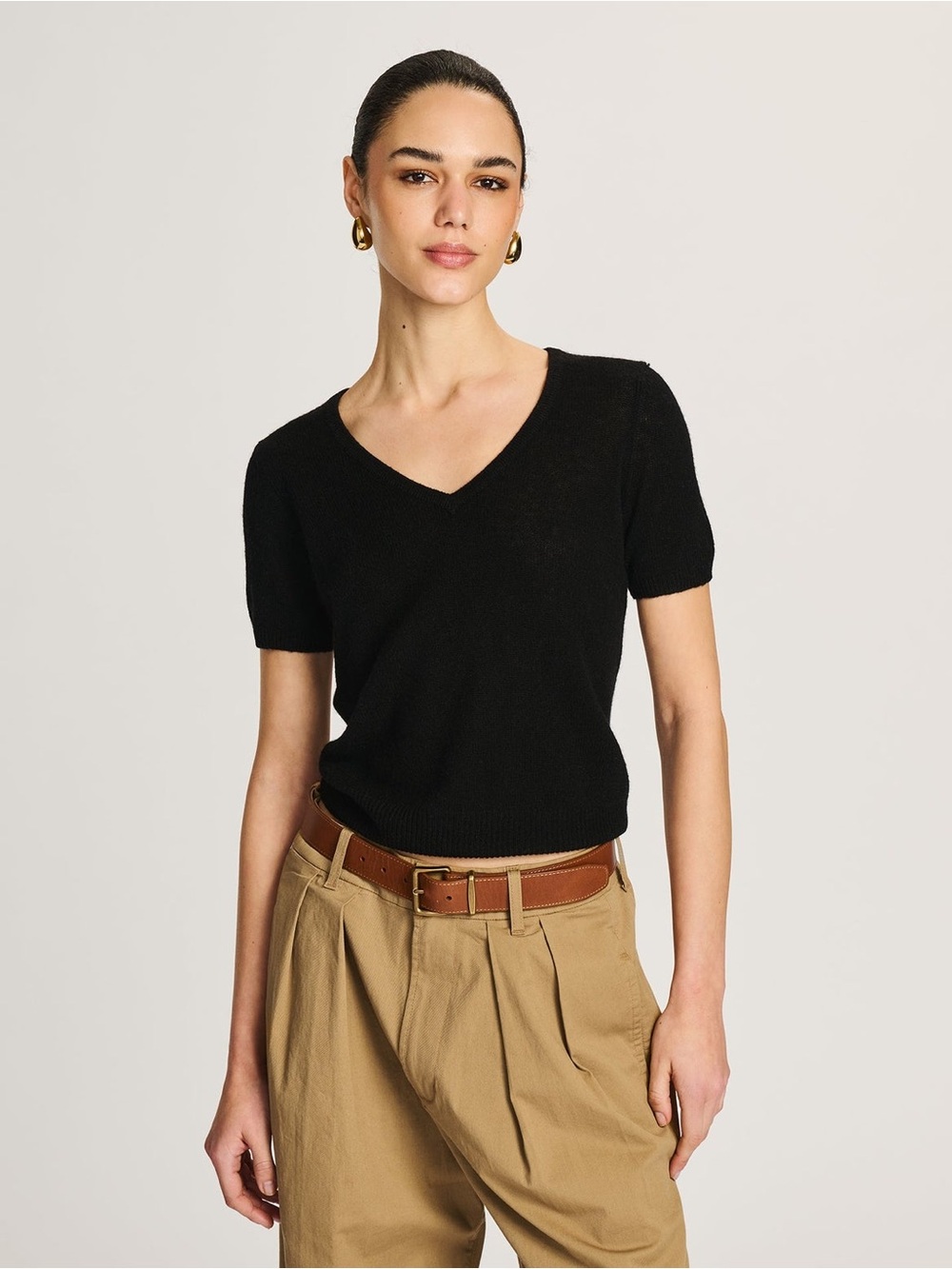 NAADAM 100% Cashmere V-Neck Sweater - Size S